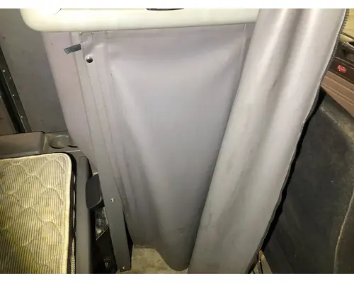 Sleeper Peterbilt 389 Vander Haags Inc Sf