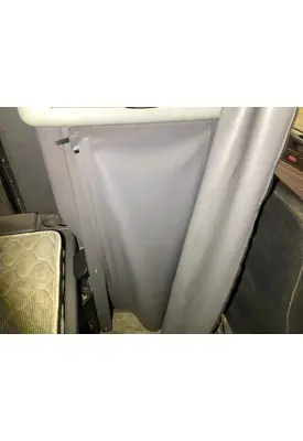 Peterbilt 389 Sleeper