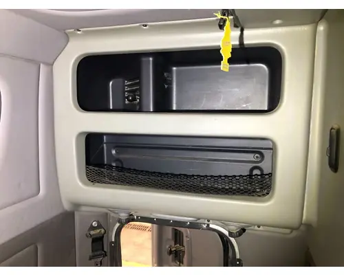 Peterbilt 389 Sleeper