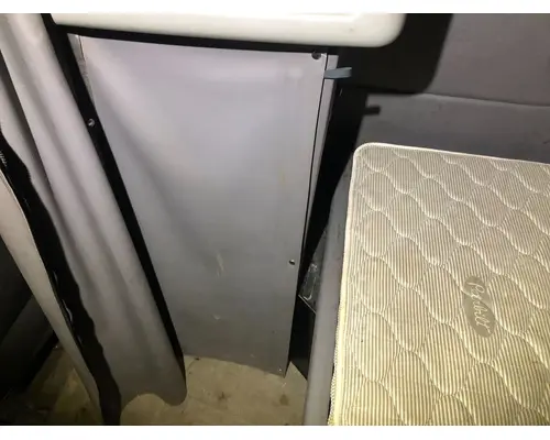 Peterbilt 389 Sleeper