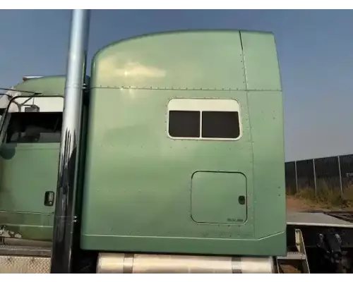 Peterbilt 389 Sleeper