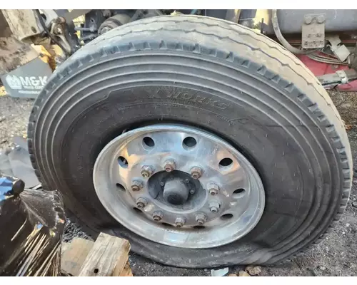 Peterbilt 389 Spindle  Knuckle, Front