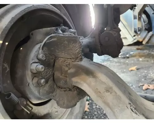 Peterbilt 389 Spindle  Knuckle, Front