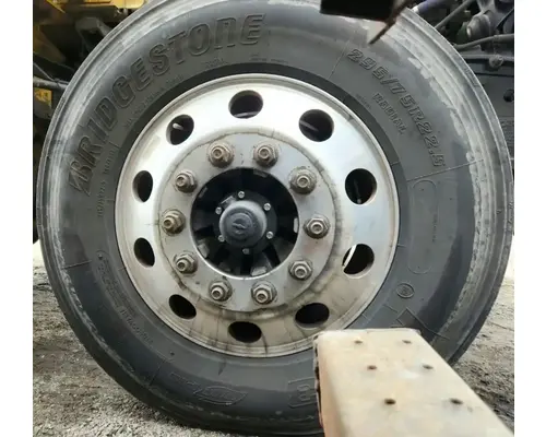 Spindle / Knuckle, Front Peterbilt 389 Complete Recycling Group LLC