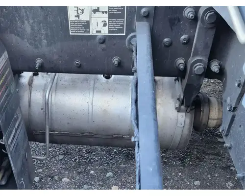 Peterbilt 536 DPF (Diesel Particulate Filter)