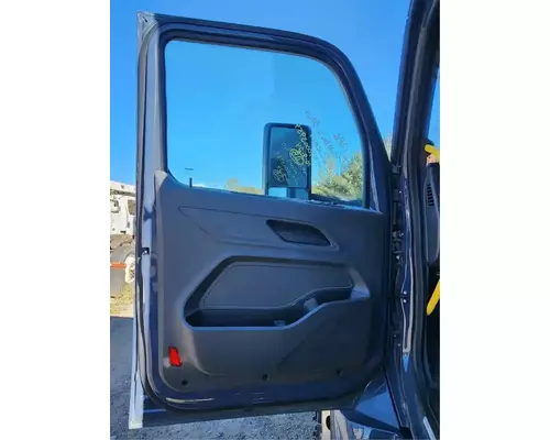 Peterbilt 536 Door Assembly, Front
