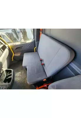 Peterbilt 536 Seat, Front