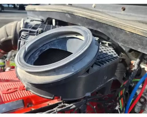 Air Cleaner Peterbilt 567 Complete Recycling Group LLC