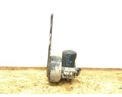 Peterbilt 567 Air Drier