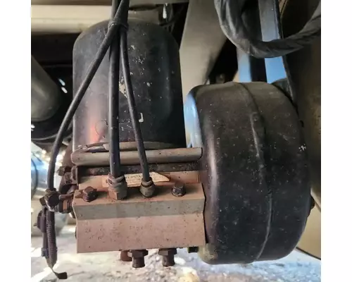 Peterbilt 567 Air Drier