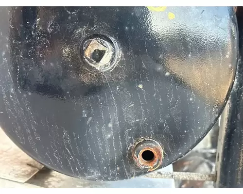 Peterbilt 567 Air Tank