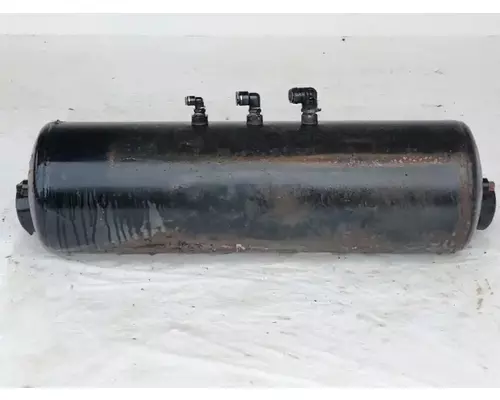 Peterbilt 567 Air Tank