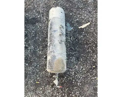 Peterbilt 567 Air Tank