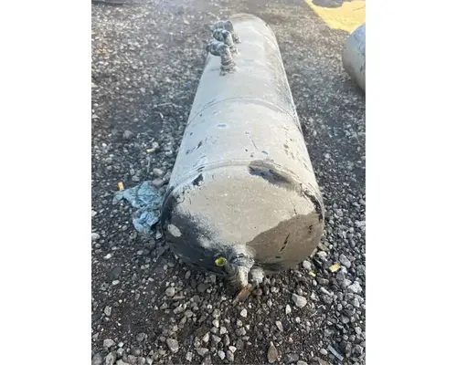 Peterbilt 567 Air Tank