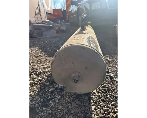 Peterbilt 567 Air Tank