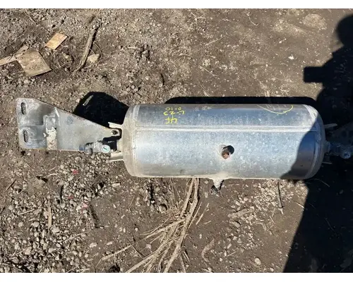 Peterbilt 567 Air Tank