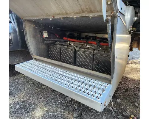 Peterbilt 567 Battery Box