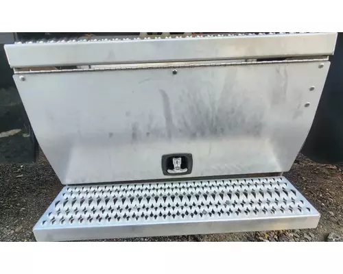 Battery Box Peterbilt 567 Complete Recycling Group LLC
