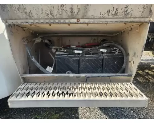 Peterbilt 567 Battery Box
