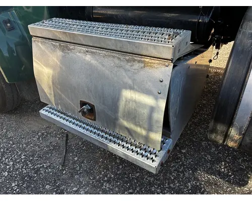 Battery Box PETERBILT 567 Usa Trade &amp; Exports Inc