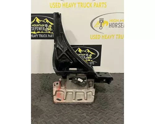 Brackets, Misc. PETERBILT 567 High Mountain Horsepower