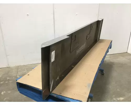 Peterbilt 567 Bumper Assembly, Front