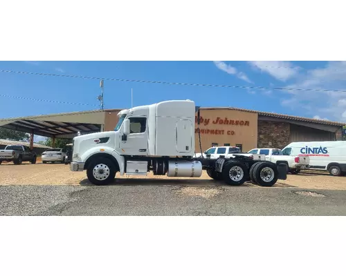 Peterbilt 567 Complete Vehicle