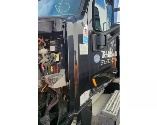 Cowl Peterbilt 567 Complete Recycling Group LLC