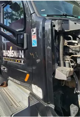 Peterbilt 567 Cowl