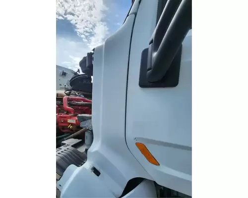 Cowl Peterbilt 567 Complete Recycling Group LLC