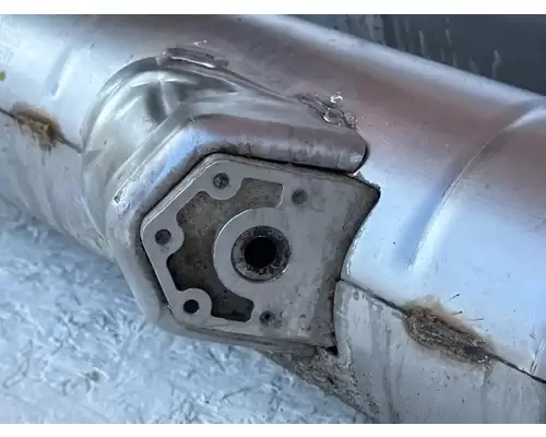 Peterbilt 567 DPF (Diesel Particulate Filter)