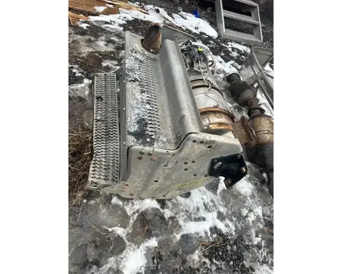 Peterbilt 567 DPF (Diesel Particulate Filter)