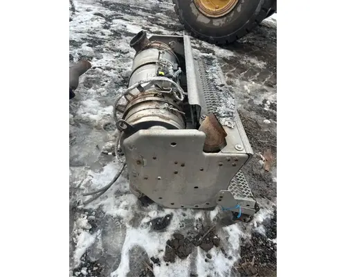 Peterbilt 567 DPF (Diesel Particulate Filter)