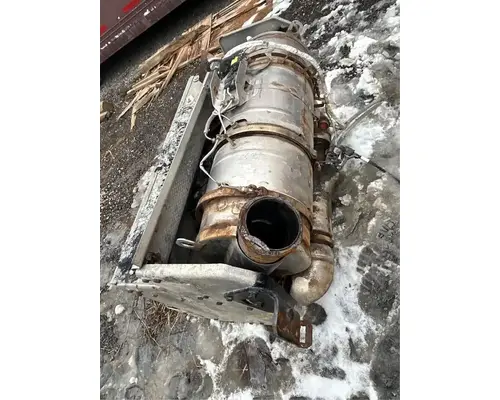 Peterbilt 567 DPF (Diesel Particulate Filter)