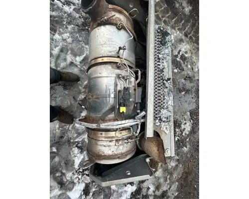 Peterbilt 567 DPF (Diesel Particulate Filter)
