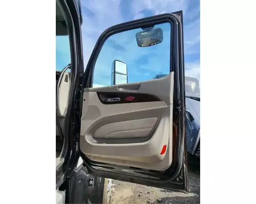 Peterbilt 567 Door Assembly, Front
