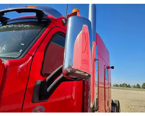 Peterbilt 567 Door Mirror