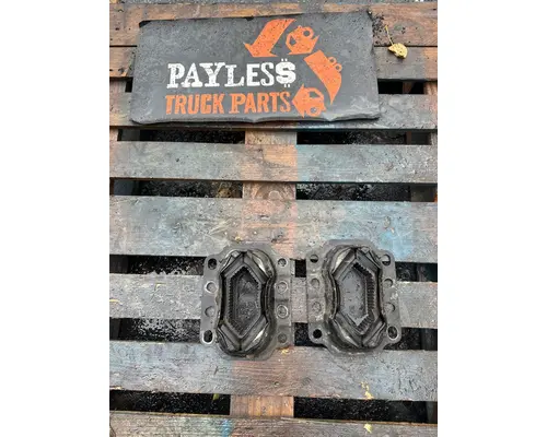 Engine Mounts PETERBILT 567 Payless Truck Parts