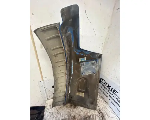 Peterbilt 567 Fender Extension