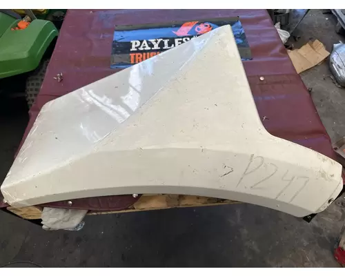 Fender PETERBILT 567 Payless Truck Parts