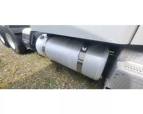 Peterbilt 567 Fuel Tank