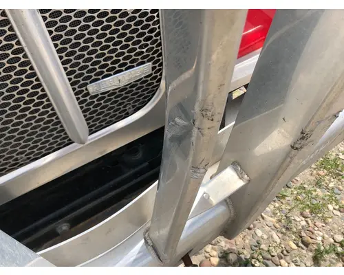 Peterbilt 567 Grille Guard