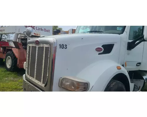 Peterbilt 567 Hood