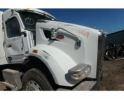 Hood PETERBILT 567 Sam's Riverside Truck Parts Inc