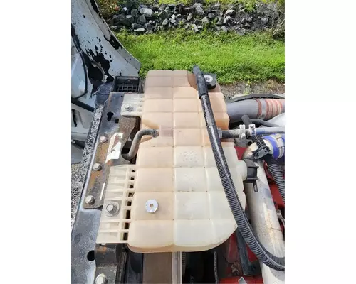 Peterbilt 567 Radiator Overflow Bottle