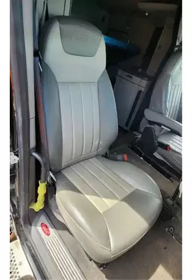 Peterbilt 567 Seat, Front