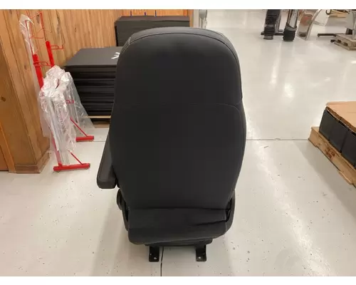 Peterbilt 567 Seat (non-Suspension)