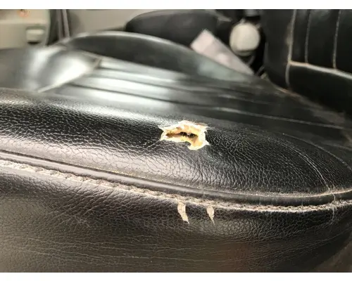 Peterbilt 567 Seat (non-Suspension)