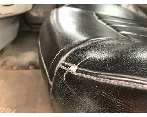 Peterbilt 567 Seat (non-Suspension)