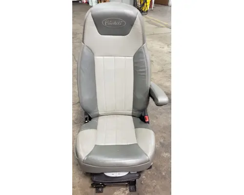 Seat, Front PETERBILT 567 High Mountain Horsepower